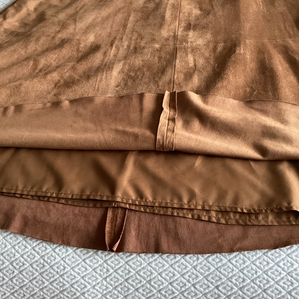 Vince Camuto Faux Suede Skirt - Picture 4 of 6